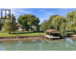 26 Grand Avenue, Wallaceburg, ON N8A4J9 Photo 39