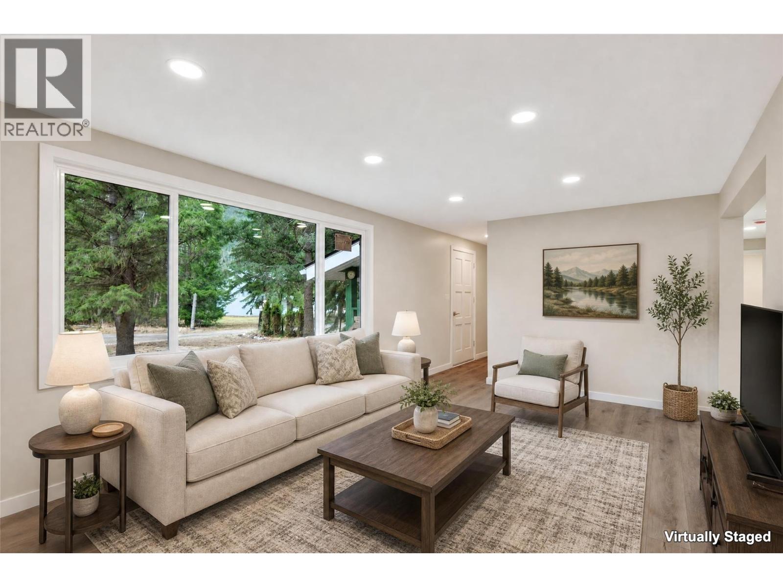 1297 THOMPSON Drive, Clearwater - Image 1