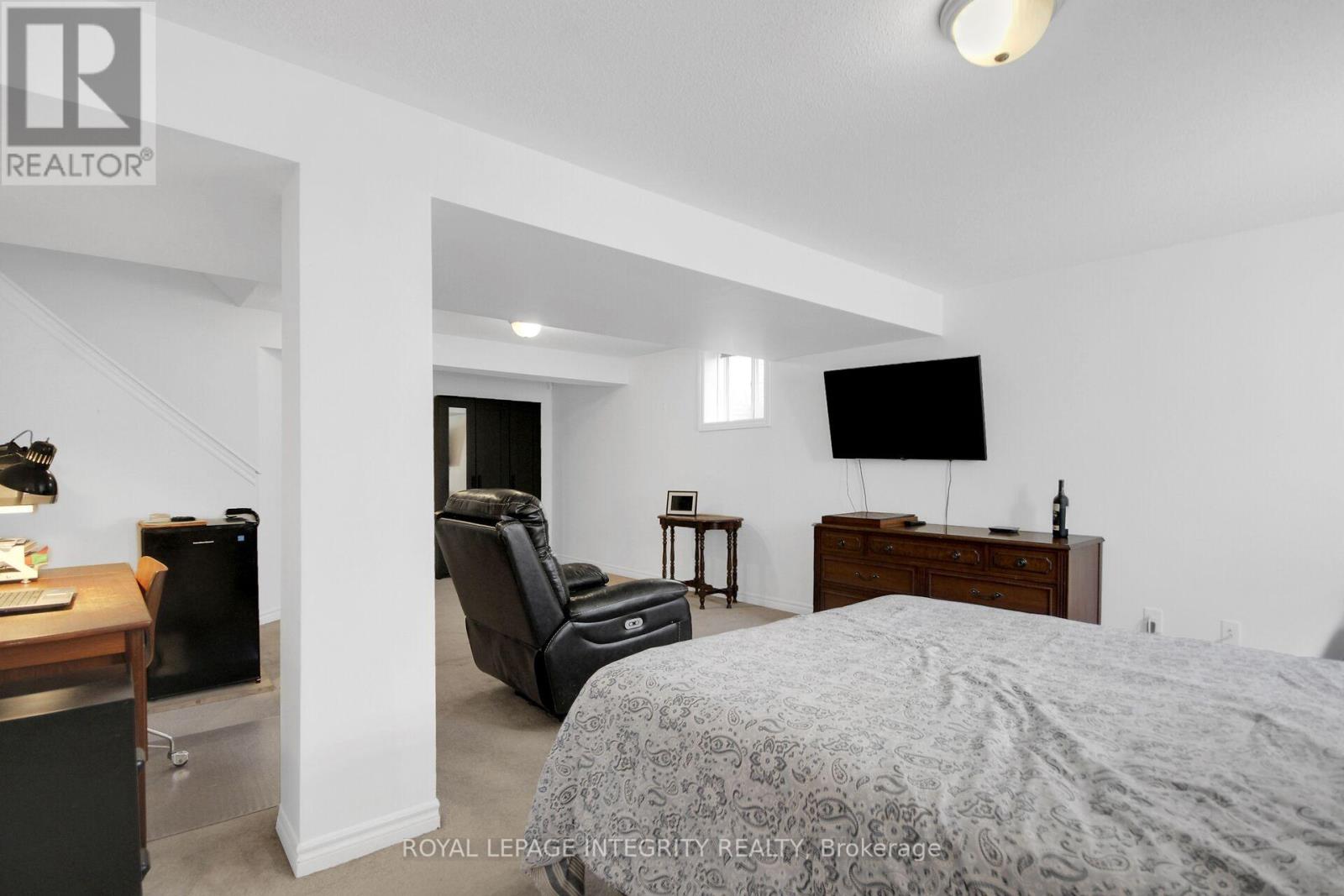 622 SILVER SPRUCE WAY - 36