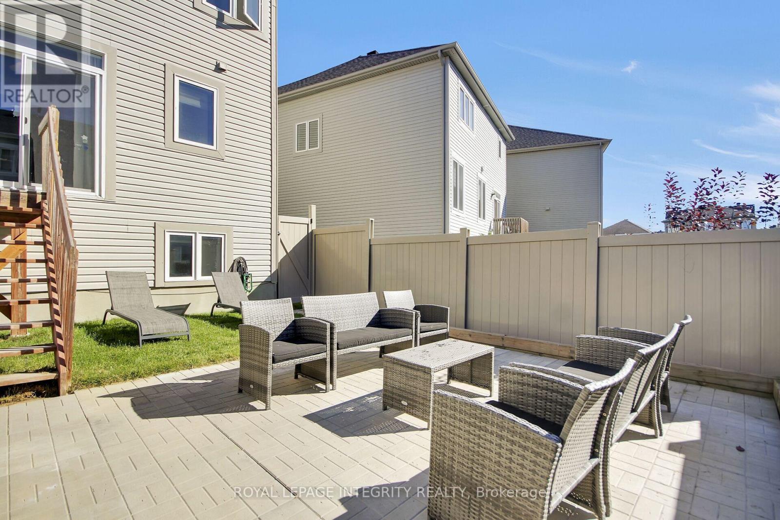 622 SILVER SPRUCE WAY - 39