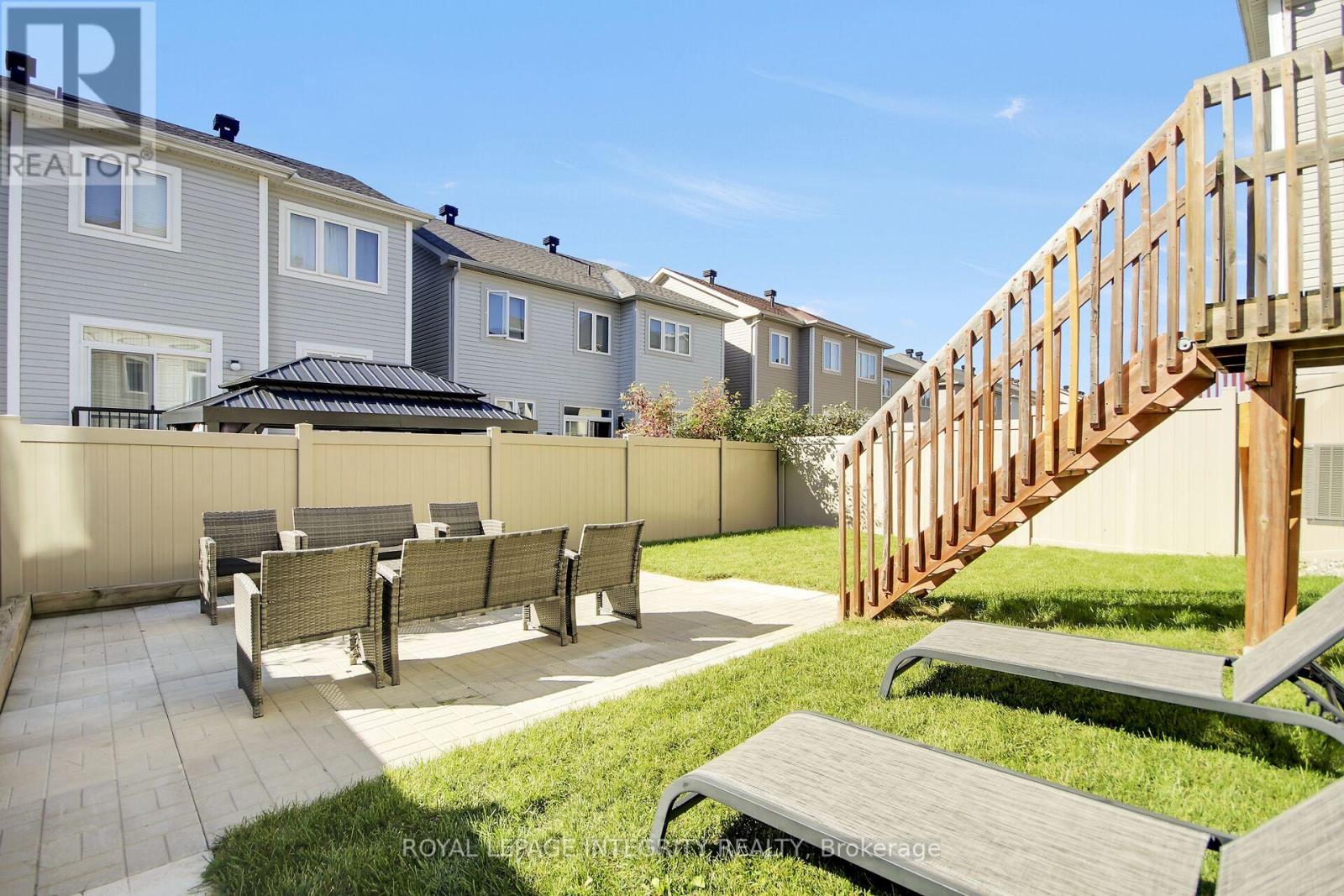 622 SILVER SPRUCE WAY - 40