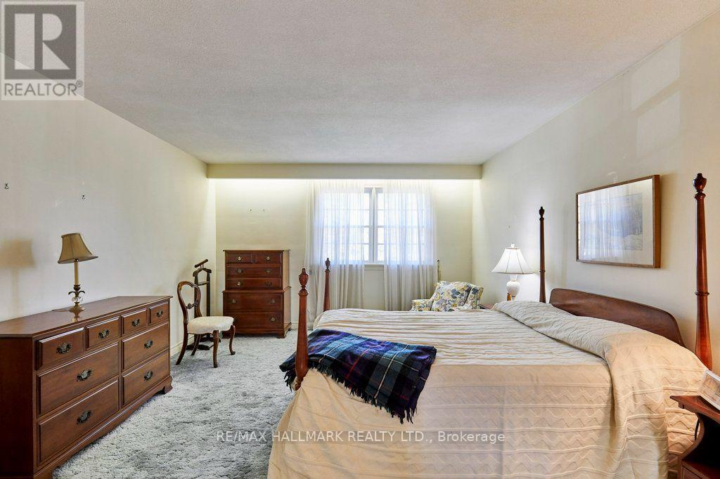 11 Feldbar Court, Toronto, ON photo 26