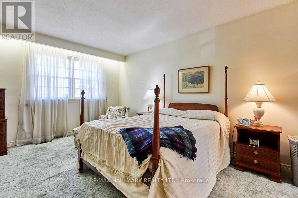 11 Feldbar Court, Toronto, ON photo 27