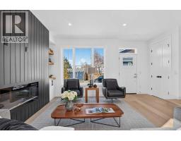 4pc Bathroom - 2234 44 Street Nw, Calgary, AB T3B0W4 Photo 6