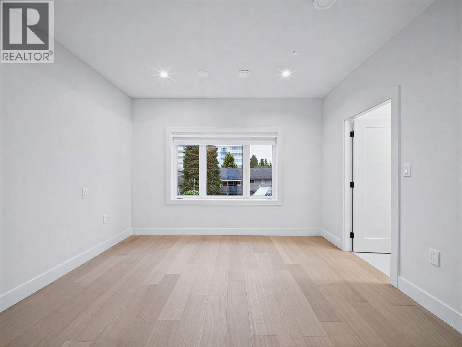 2 6989 KERR STREET, Vancouver - Image 1