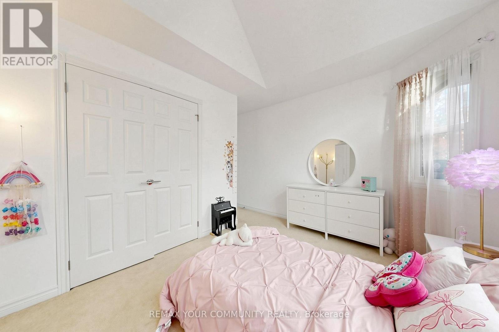 6 Bombay Court, Richmond Hill, ON photo 32
