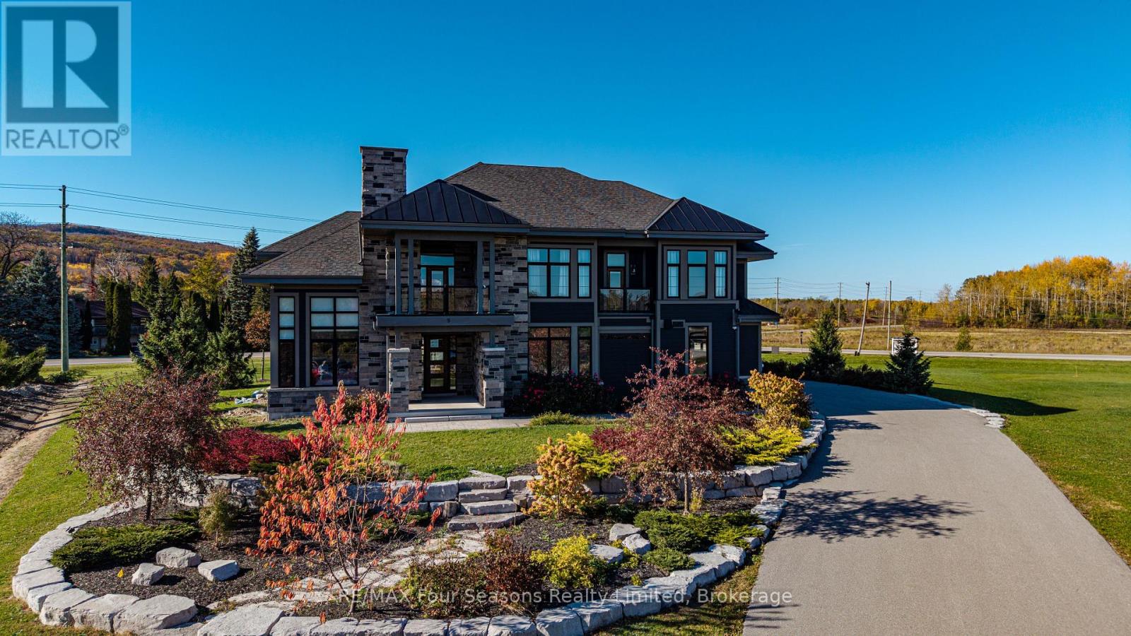 9 Windrose Valley