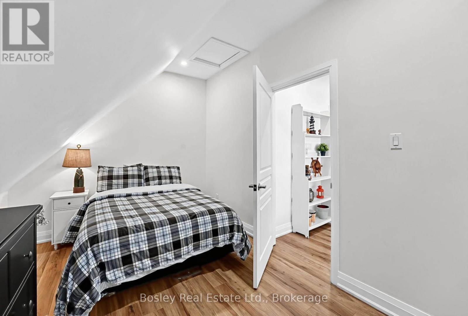 42 Robins Point Road, Tay photo 24