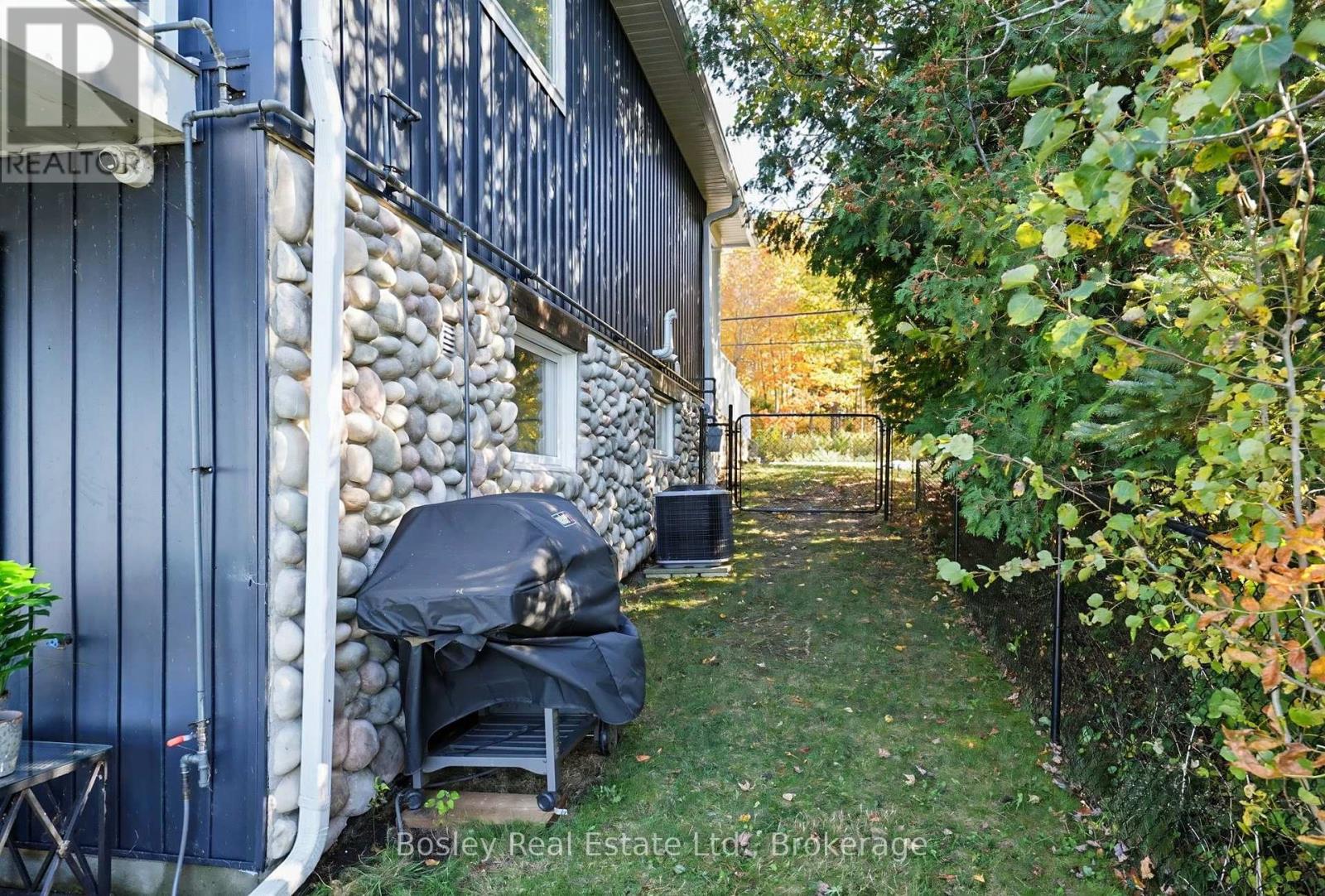42 Robins Point Road, Tay photo 40