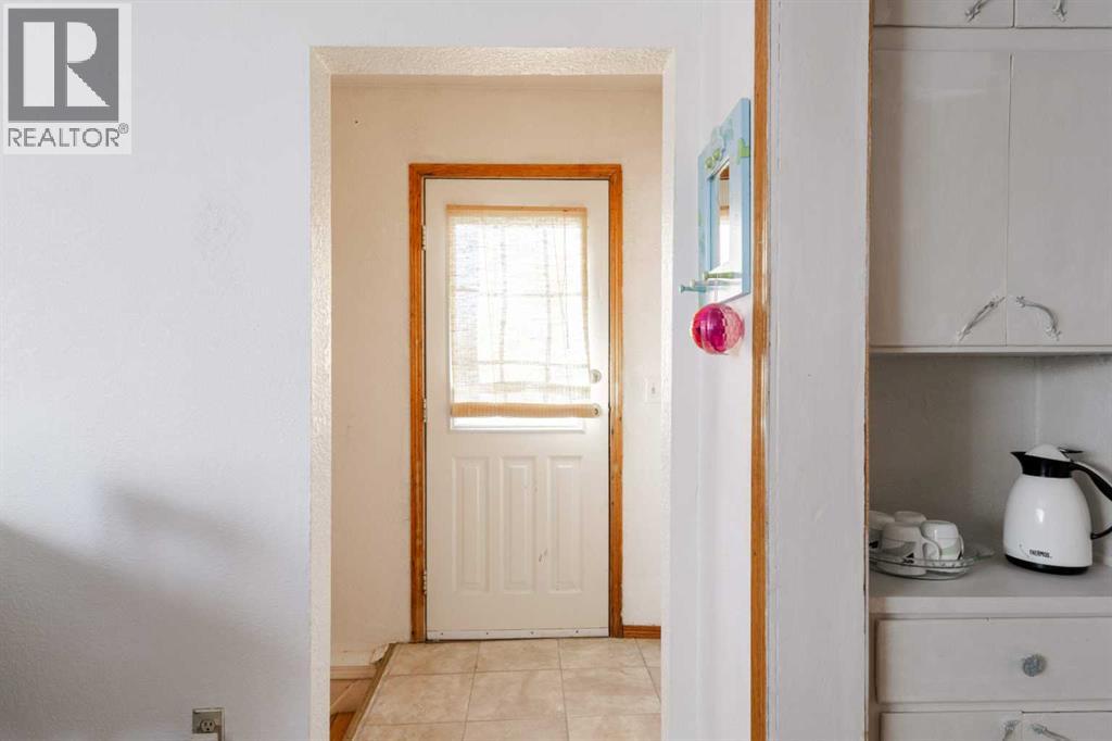 5203 56 Avenue, Taber — photo 15