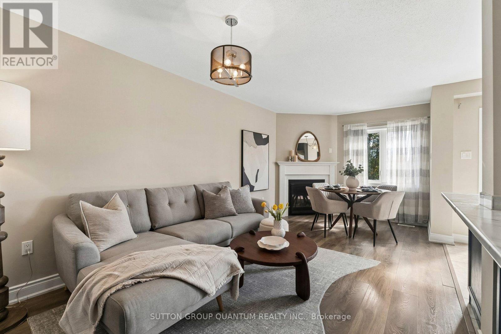 26 Robertson Street, Collingwood, ON photo 3