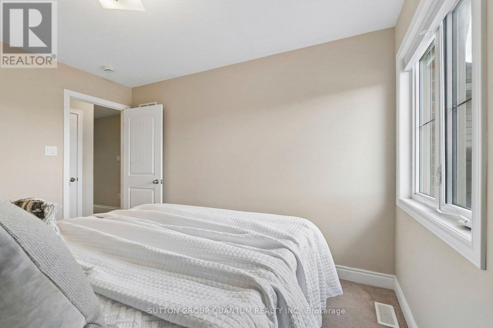 26 Robertson Street, Collingwood, ON photo 31