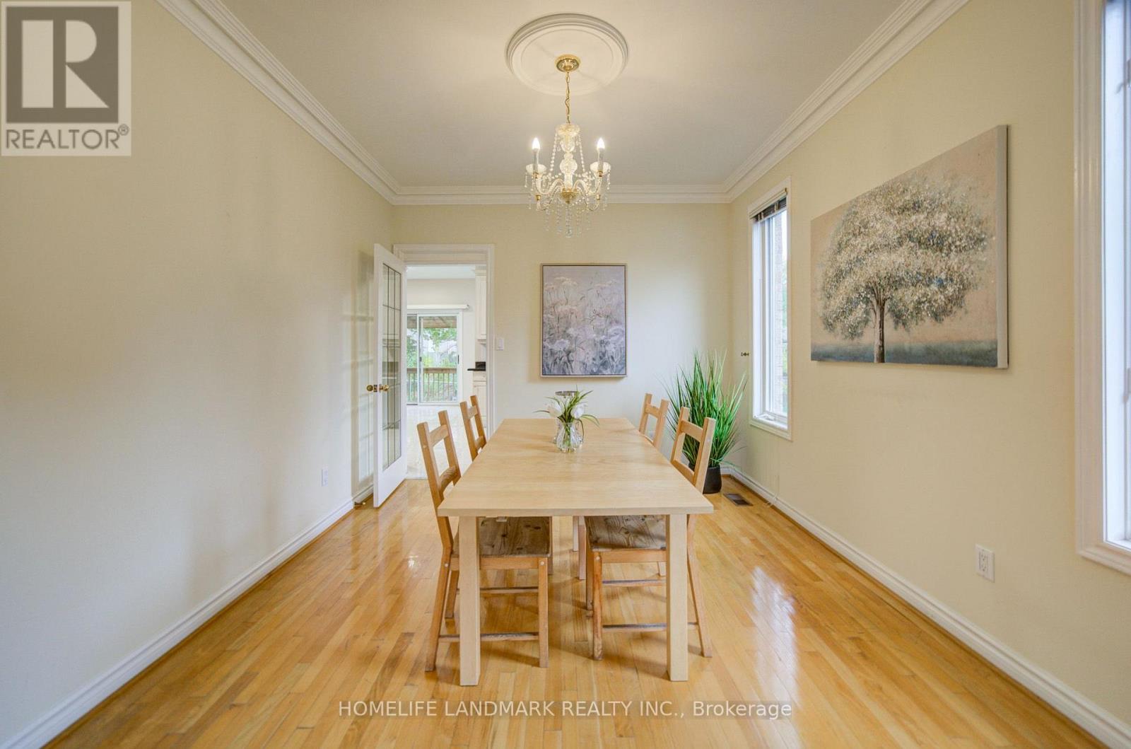 182 FINCH AVENUE E - 10