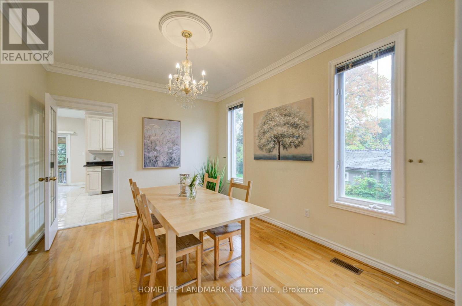 182 FINCH AVENUE E - 11