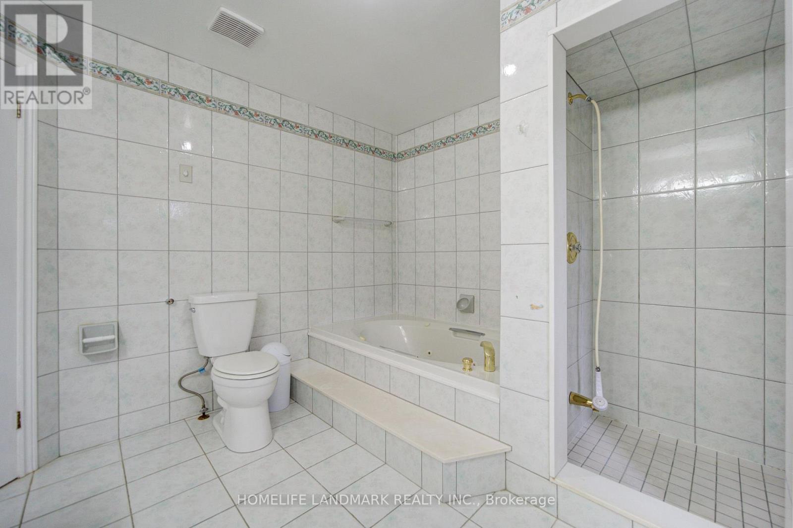 182 FINCH AVENUE E - 33