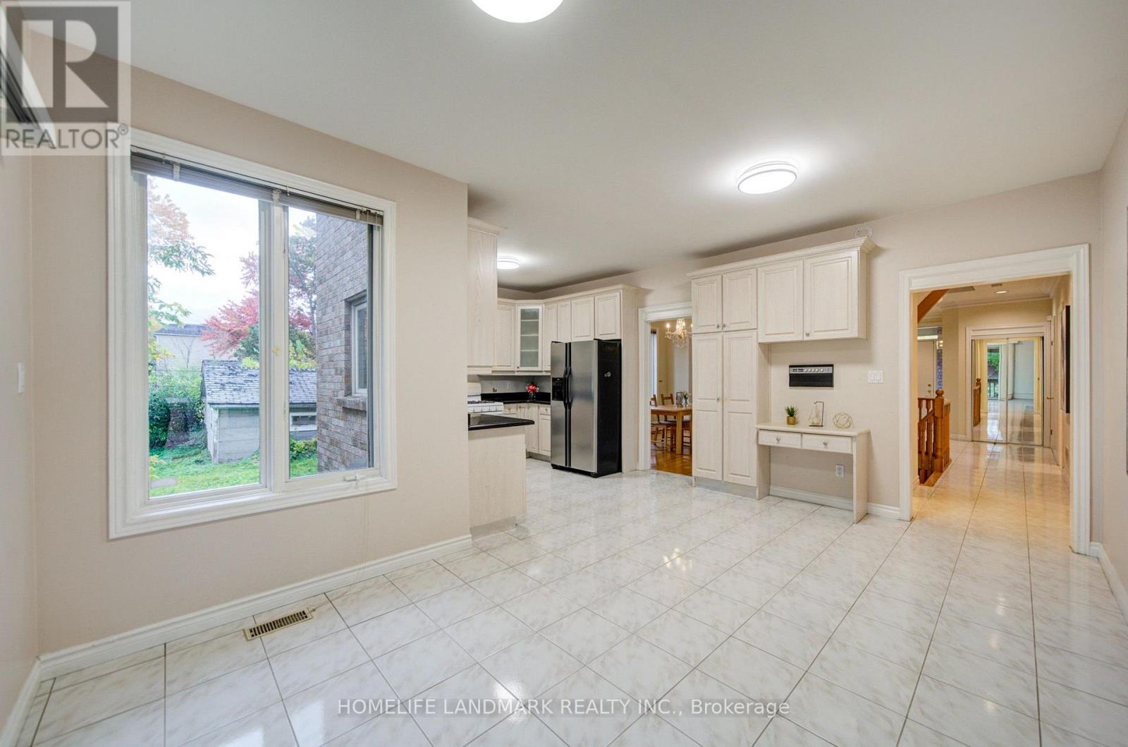 182 FINCH AVENUE E - 15