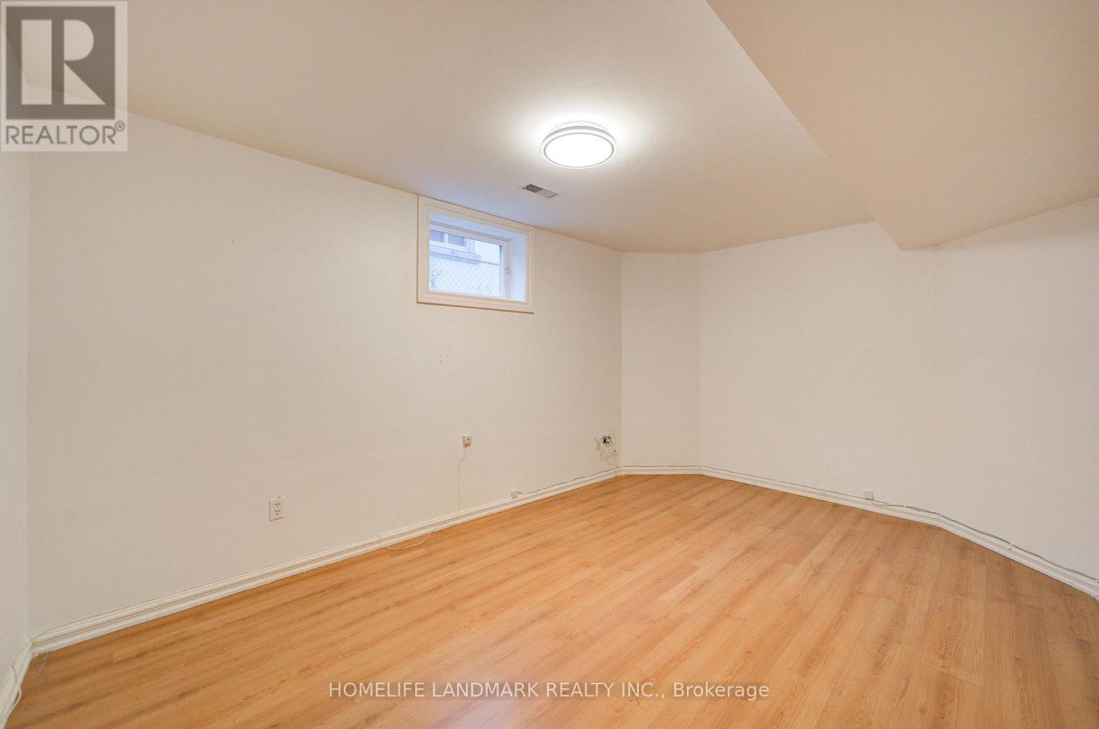 182 FINCH AVENUE E - 44