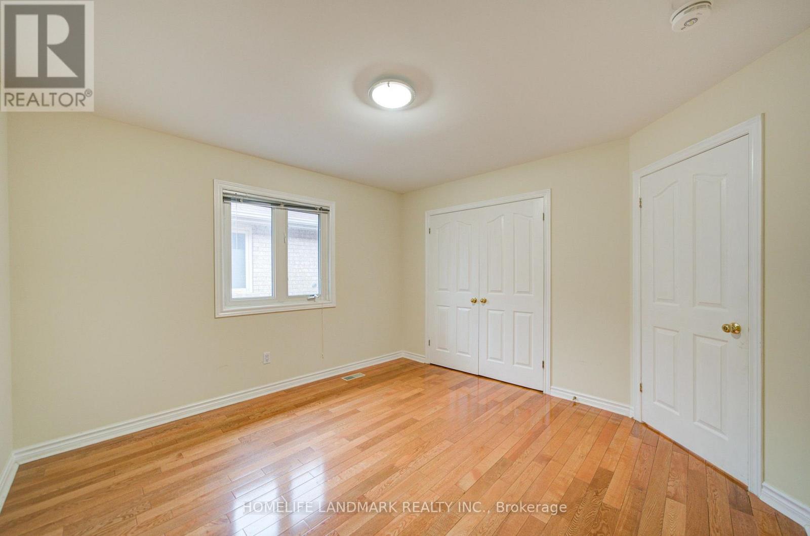 182 FINCH AVENUE E - 30