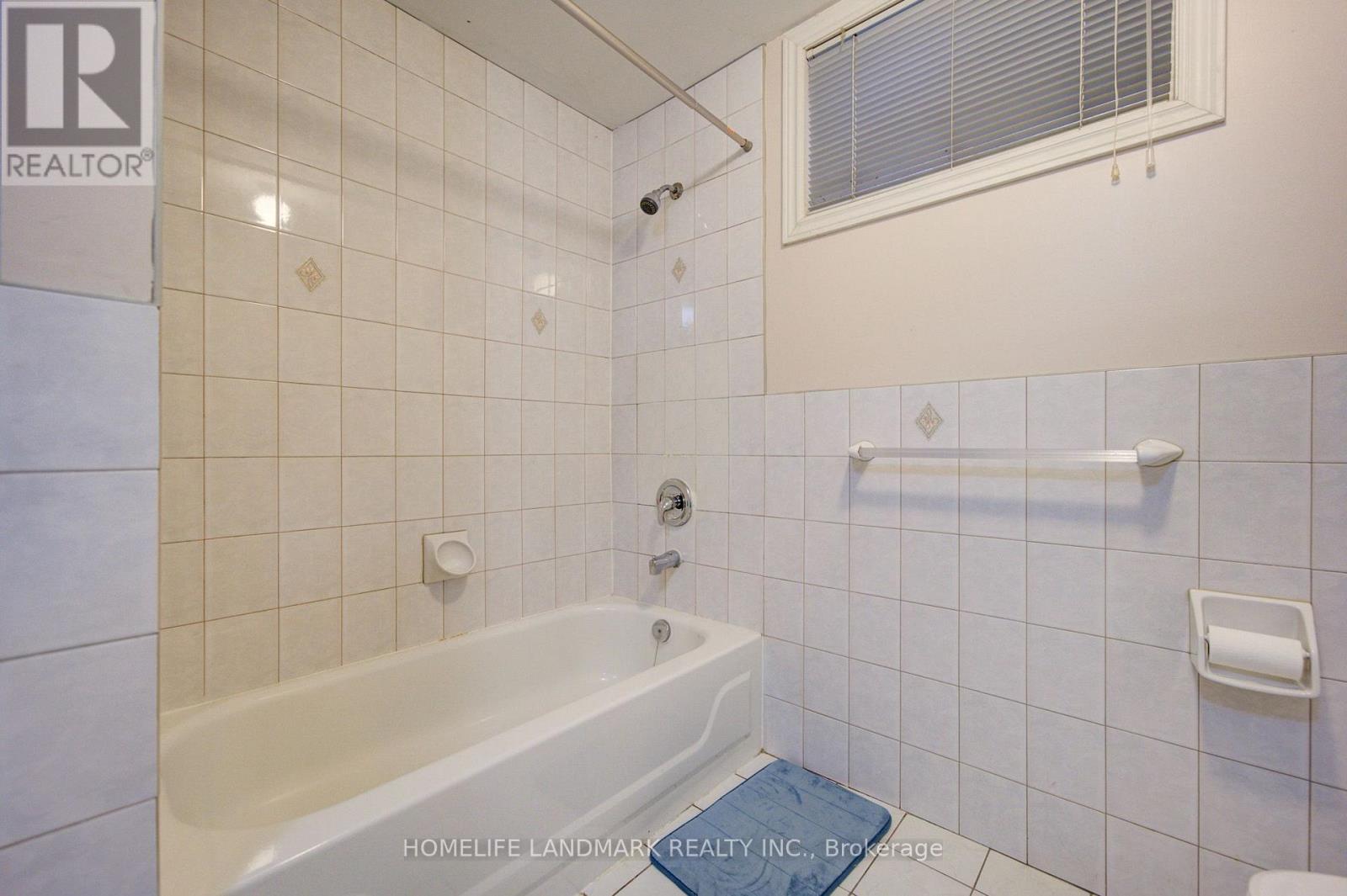 182 FINCH AVENUE E - 43