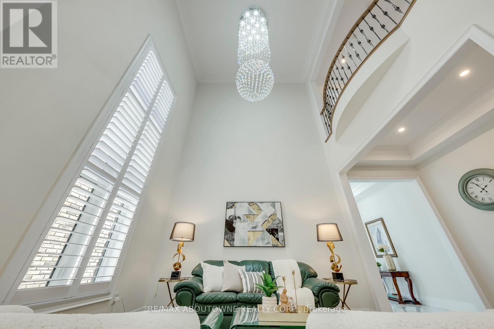 2359 Saw Whet Boulevard, Oakville, ON photo 7