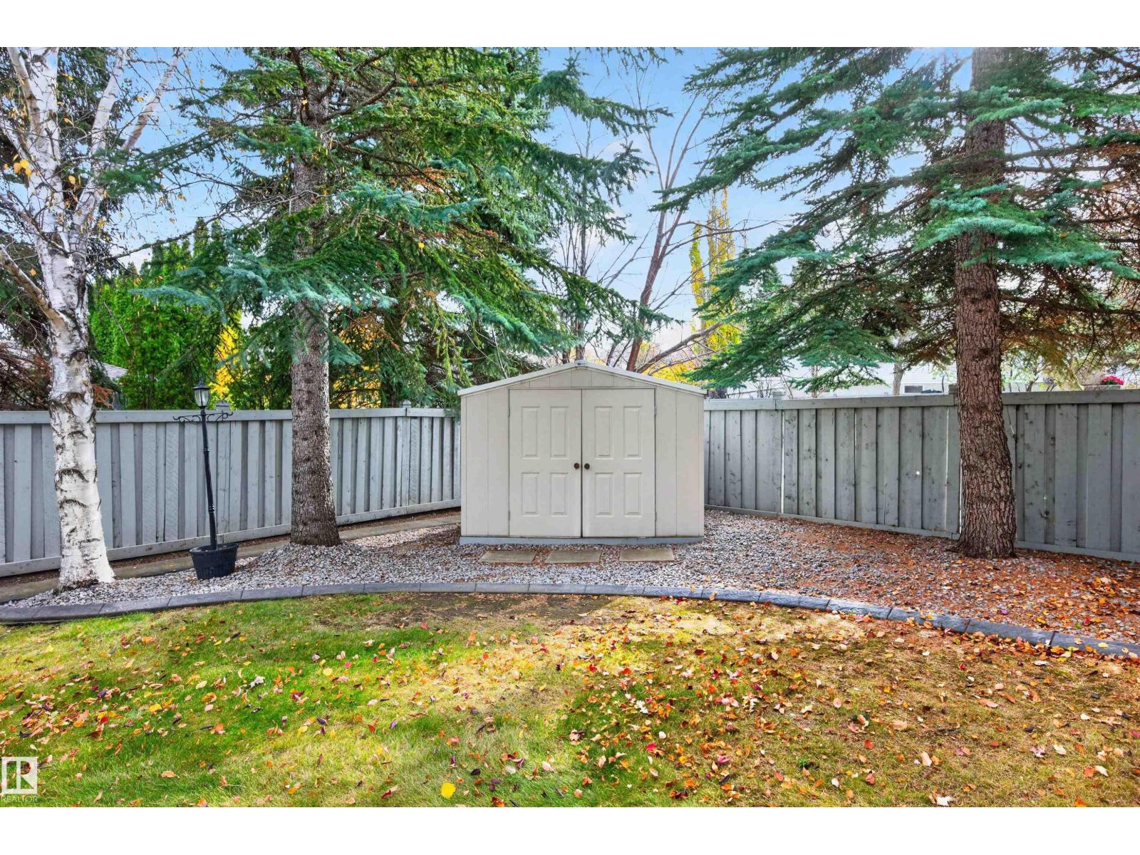1 Onesti PL, photo 53 of 60