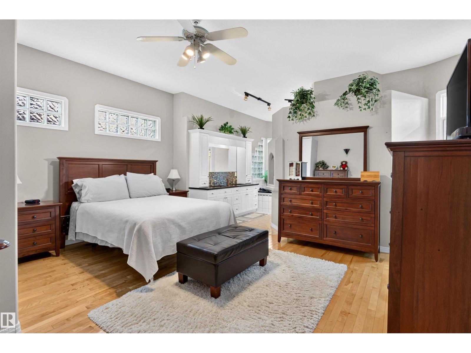 1 Onesti PL, St. Albert — photo 23
