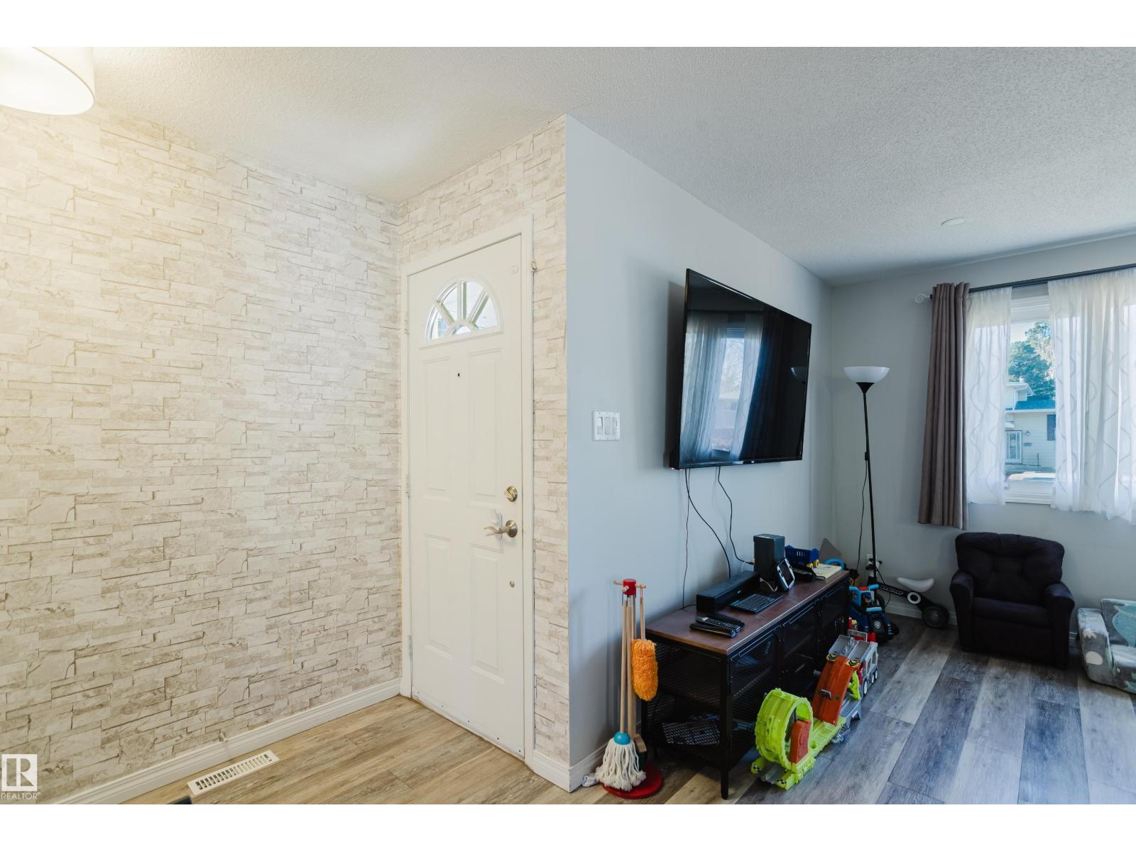 67 STARLING DR, Sherwood Park — photo 2