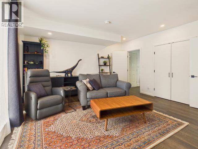 4064 WESTVIEW AVE, Powell River - Image 1