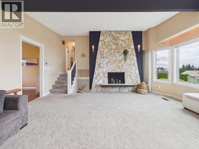 4064 WESTVIEW AVE, Powell River - Image 1
