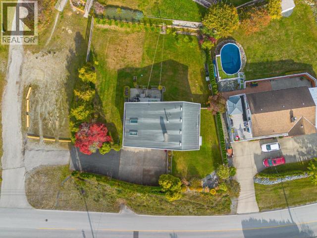 4064 WESTVIEW AVE, Powell River - Image 1