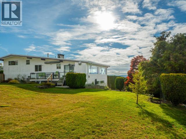 4064 WESTVIEW AVE, Powell River - Image 1