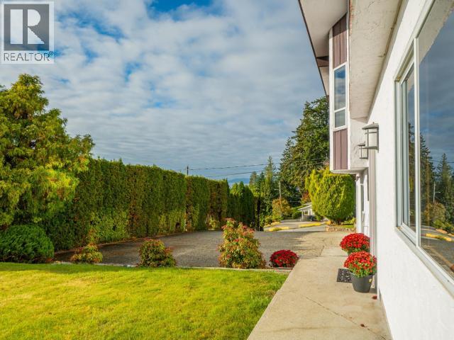 4064 WESTVIEW AVE, Powell River - Image 1