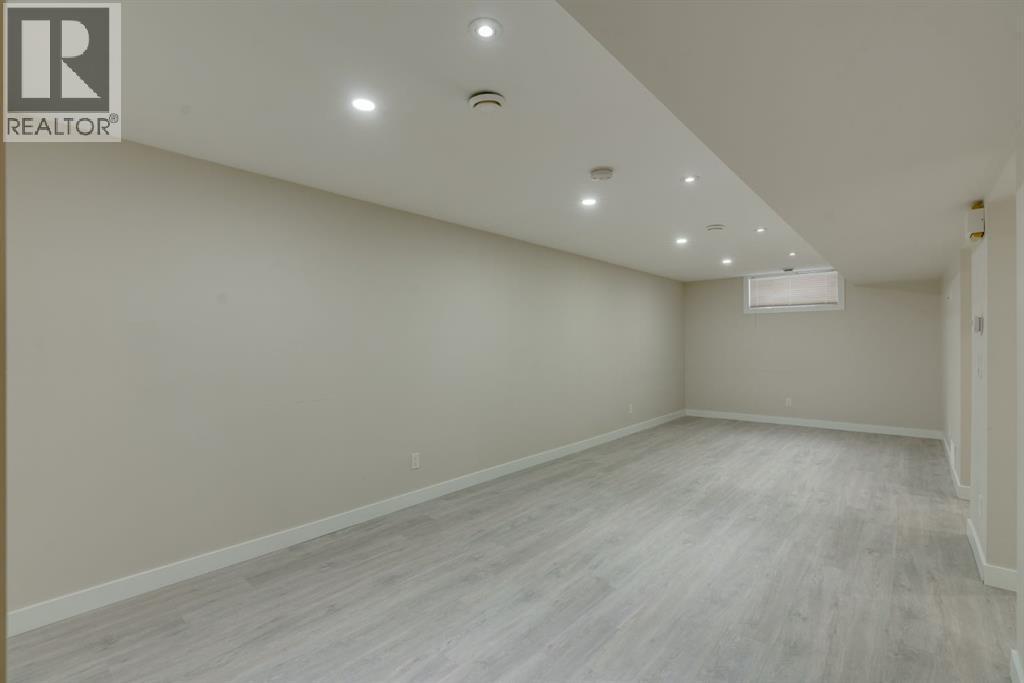 4947 10 Avenue SW, Calgary — photo 34