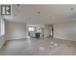4pc Bathroom - 4947 10 Avenue Sw, Calgary, AB T3C0M3 Photo 7