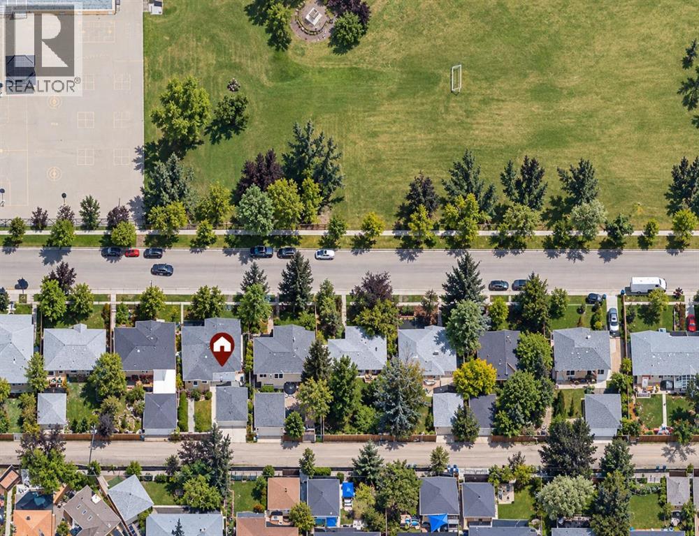 4947 10 Avenue SW, Calgary — photo 16