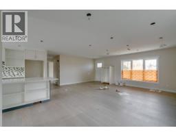 Bedroom - 4947 10 Avenue Sw, Calgary, AB T3C0M3 Photo 6