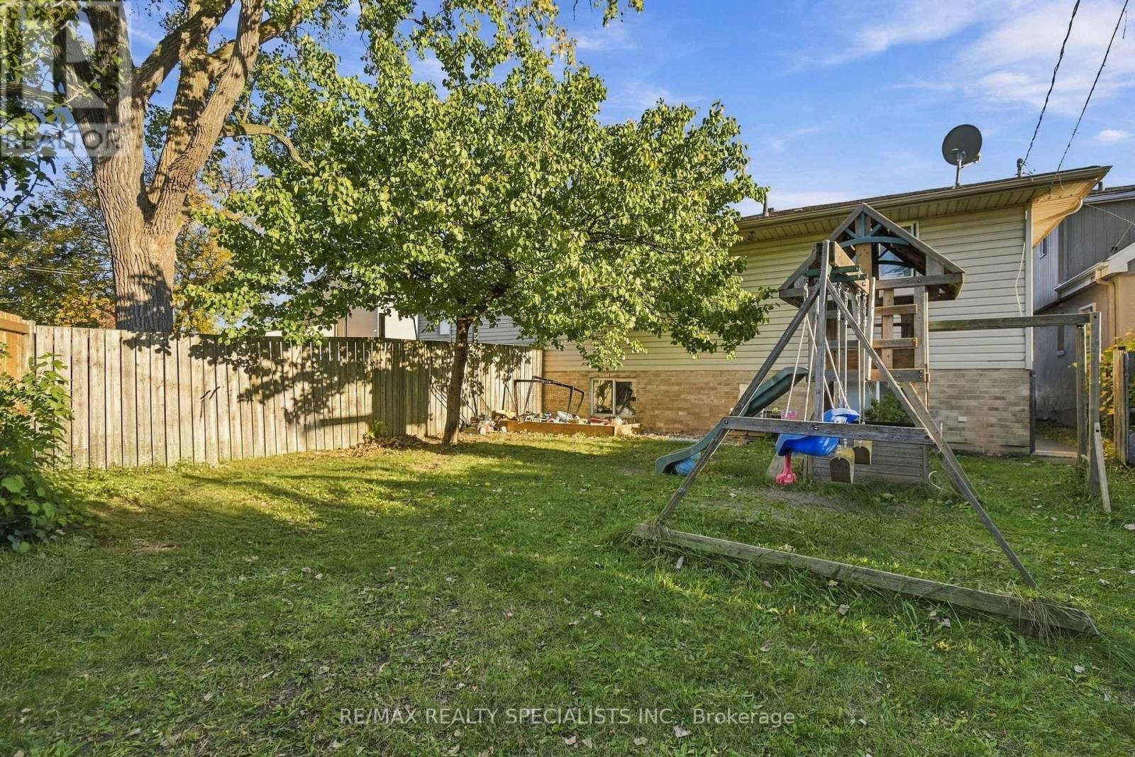 630 BRAZIL AVENUE - 24