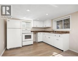 1085 Hulford St, Saanich, BC V8X3B5 Photo 20