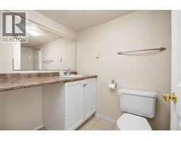 1085 Hulford St, Saanich, BC V8X3B5 Photo 31