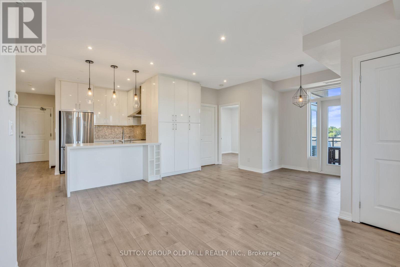 #422 245 DALESFORD ROAD - 12