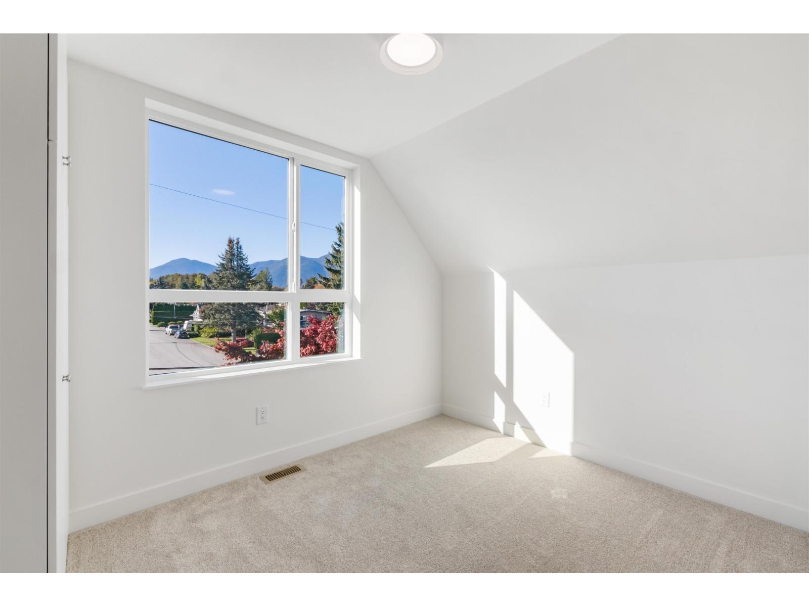 10176 BONAVISTA STREET, Fairfield Island, Chilliwack - Image 1