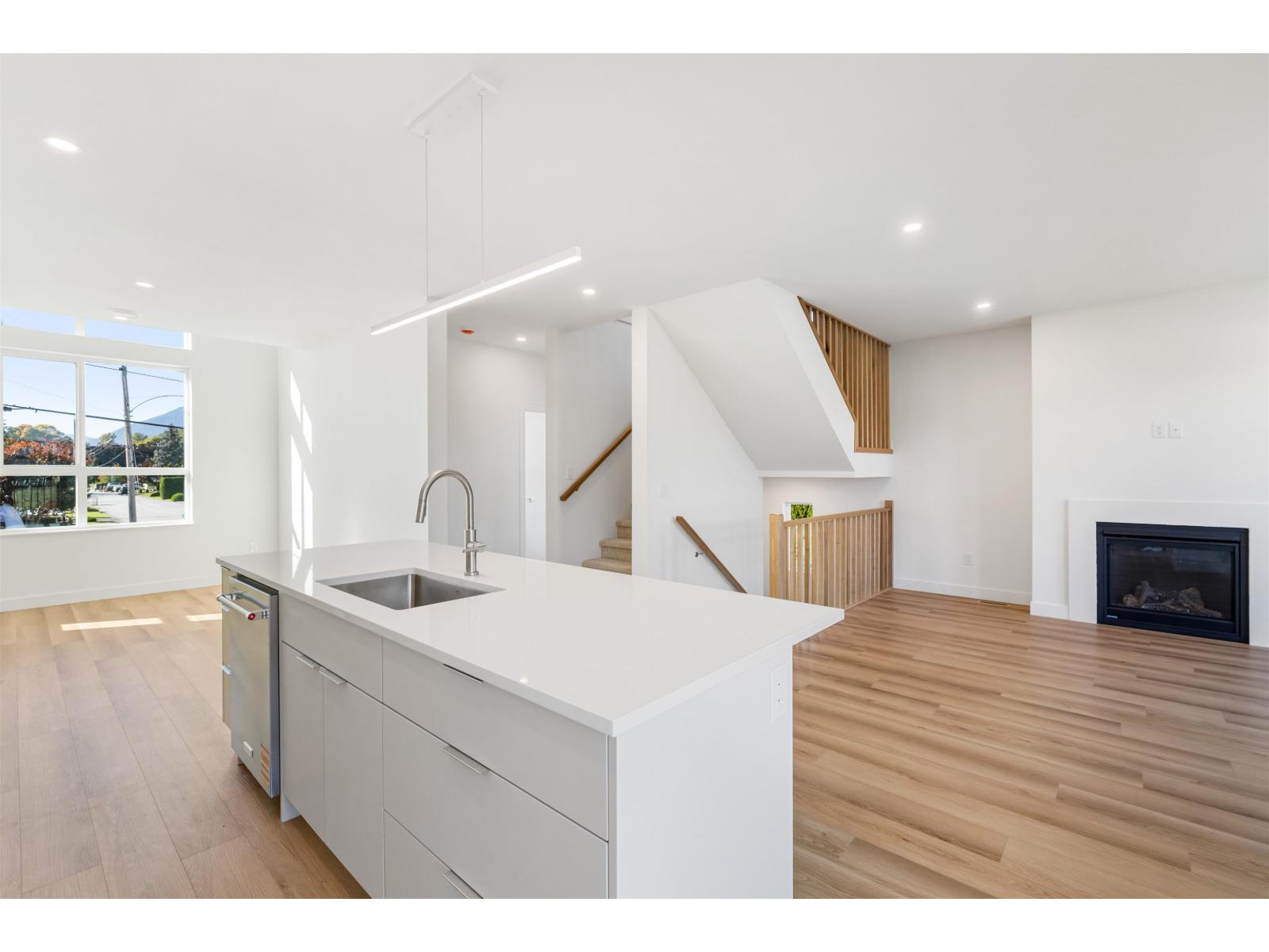 10176 BONAVISTA STREET, Fairfield Island, Chilliwack - Image 1
