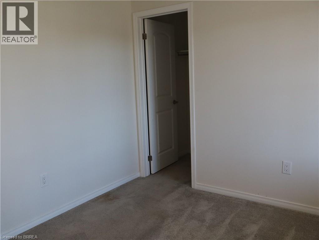 56 SINDEN Road - 27