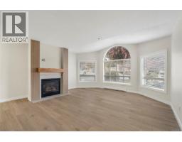 Living room - 6016 Cedar Grove Dr, Nanaimo, BC V9T6G1 Photo 11