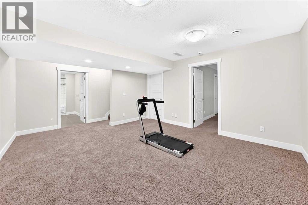 901, 110 Coopers Common SW, photo 43 of 49