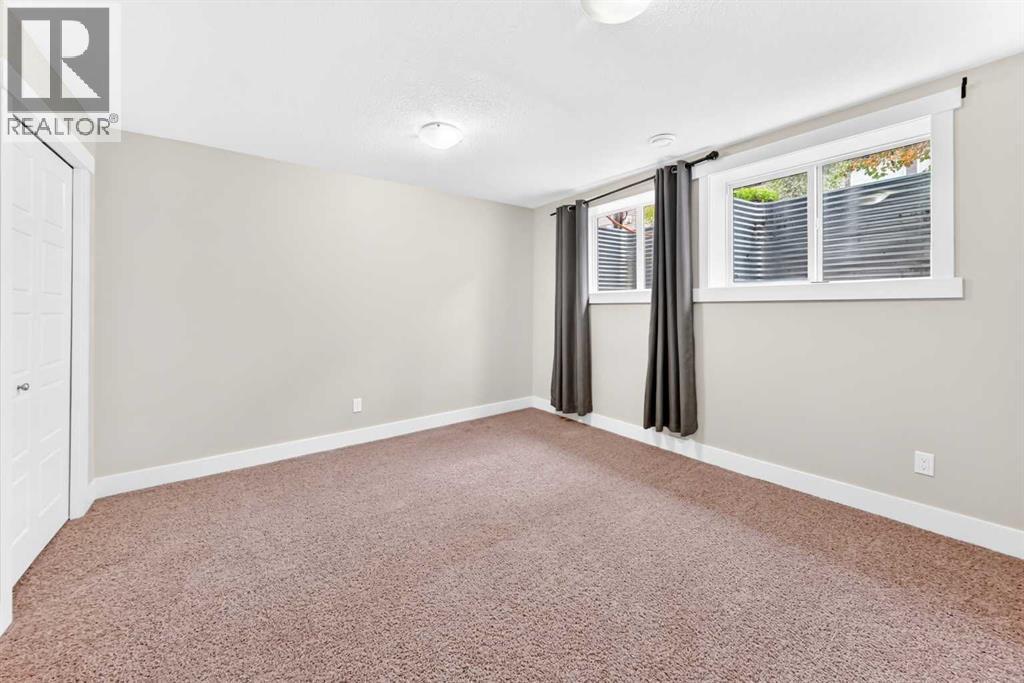 901, 110 Coopers Common SW, photo 44 of 49