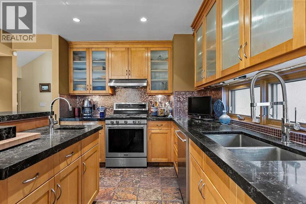 1717 7 Avenue NW, Calgary — photo 6