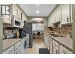 Bedroom - 92, 2300 Oakmoor Drive Sw, Calgary, AB T2V4N7 Photo 7