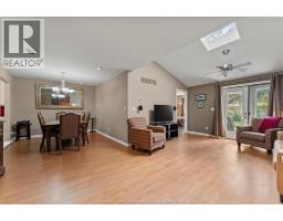 Foyer - 2935 Mckay Avenue, Windsor, ON N9E2R1 Photo 15