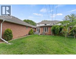 2935 Mckay Avenue, Windsor, ON N9E2R1 Photo 36